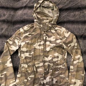 American Eagle Outfitters Windbreaker